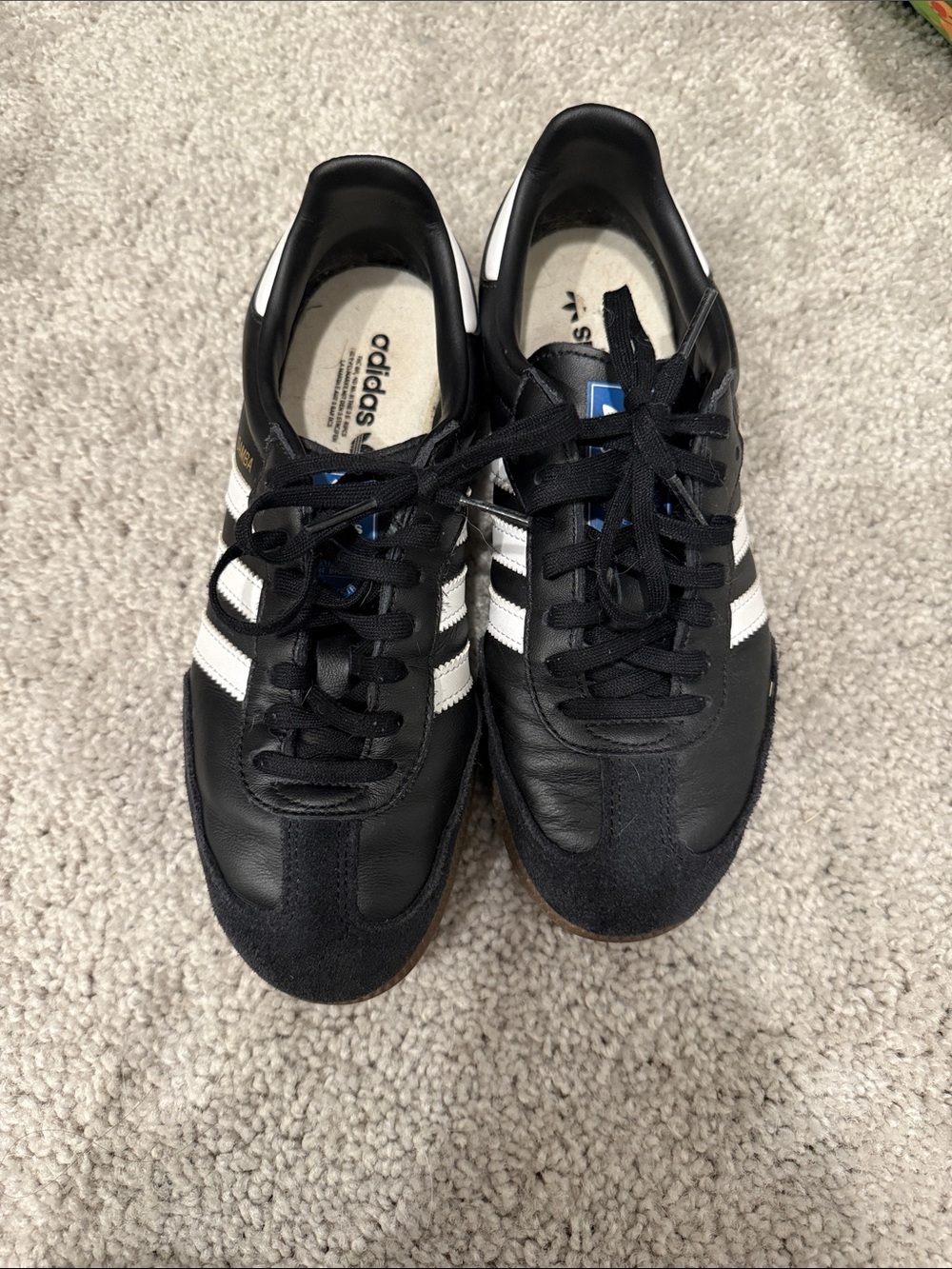 adidas Men’s Black and White Classic Leather Sneakers